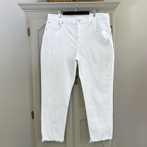GAP Girlfriend Mid Rise Denim Jean |‎ White | Size 16 /33
